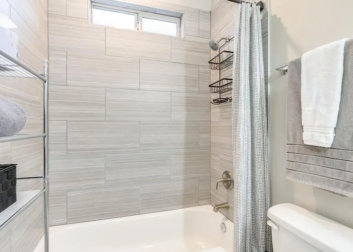 Master King - Private Bathroom!
